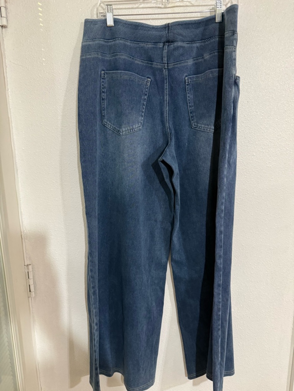 Halara 1X Women’s Wide Leg Pull-On Jeans - Navy NWT - Picture 5 of 6
